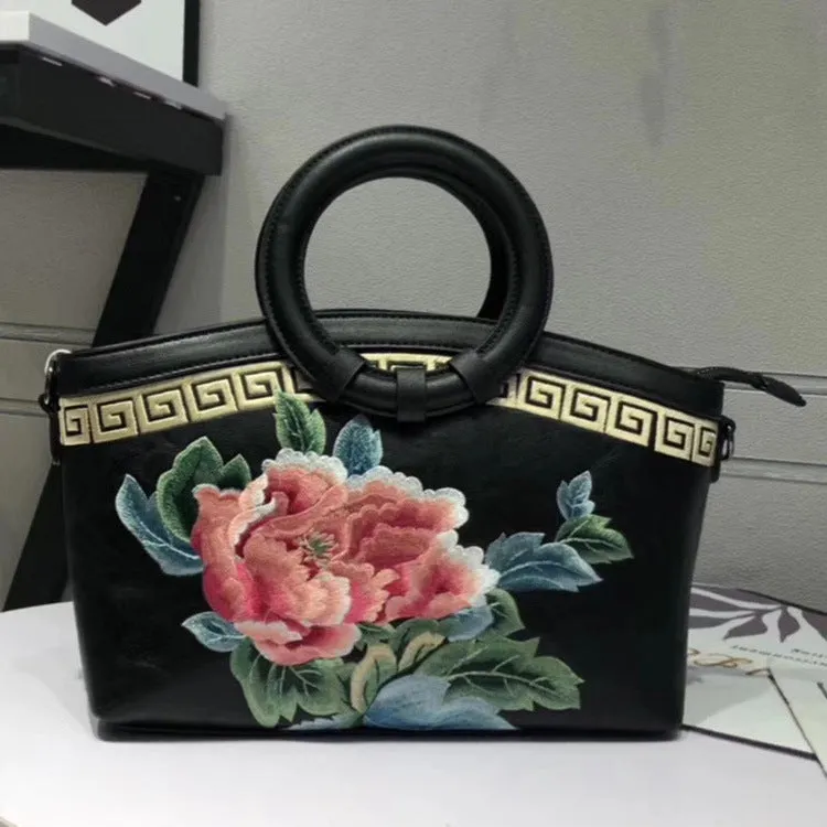 Chinese Style Peony Flower Dumpling Bag Embroidery Handbag