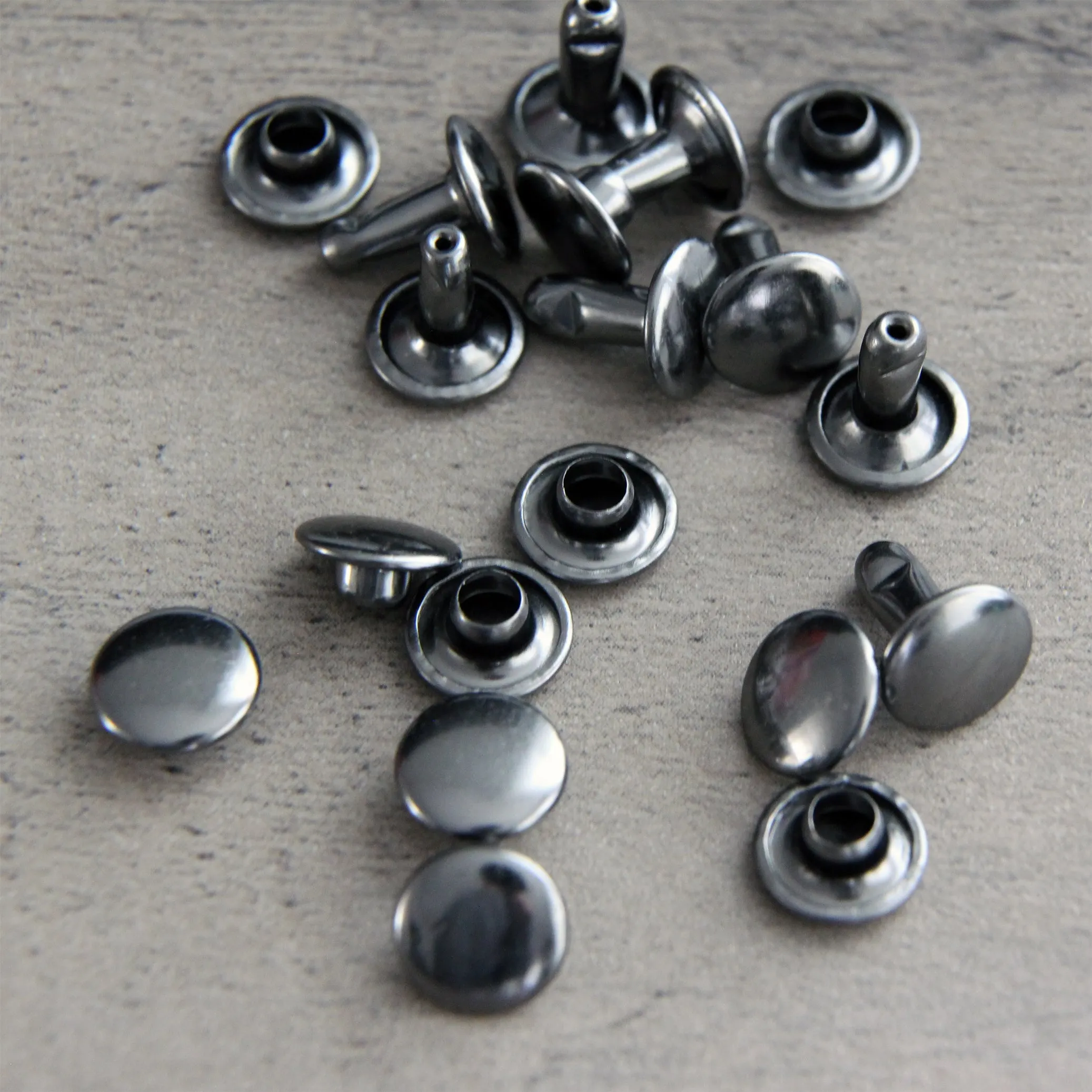 Double Cap Rivets 8mm