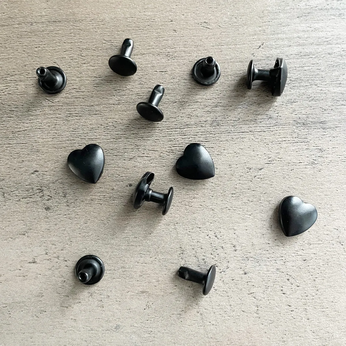 Heart Rivets 8mm